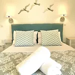 Aqua Seaview Apartament