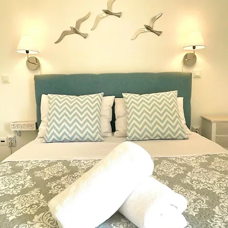 Aqua Seaview Apartment